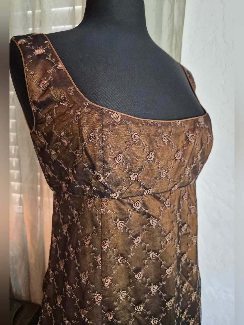 Vintage Liz Mitchell Pure Silk Embroidered Dress | Made in New Zealand #0152 - Picture 3 of 8